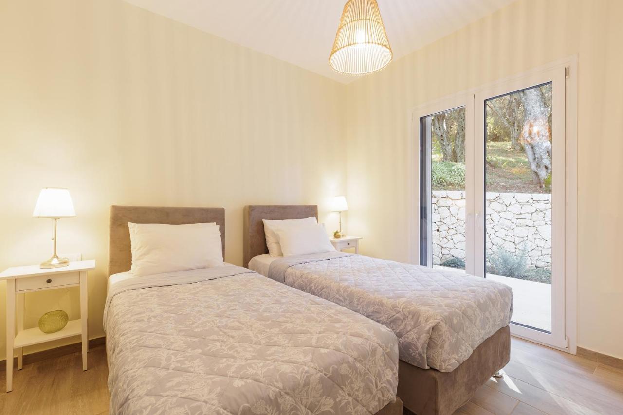 Villa Breeze & Villa Coco By Konnect, Avlaki Beach كاسيوبي المظهر الخارجي الصورة