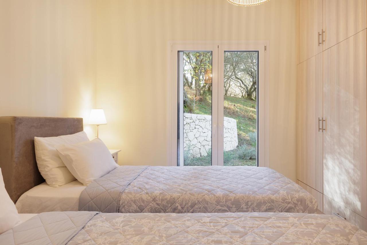 Villa Breeze & Villa Coco By Konnect, Avlaki Beach كاسيوبي المظهر الخارجي الصورة