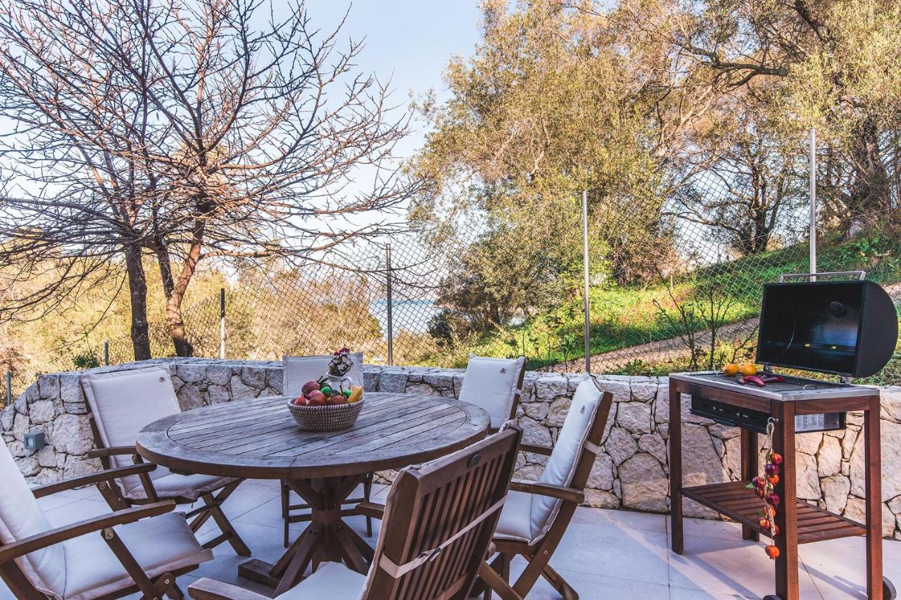Villa Breeze & Villa Coco By Konnect, Avlaki Beach كاسيوبي المظهر الخارجي الصورة